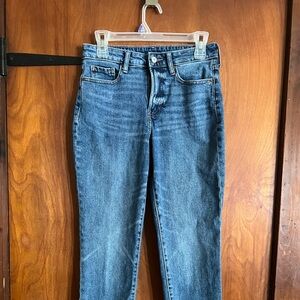 Old Navy Women's Skinny Jeans in Blue